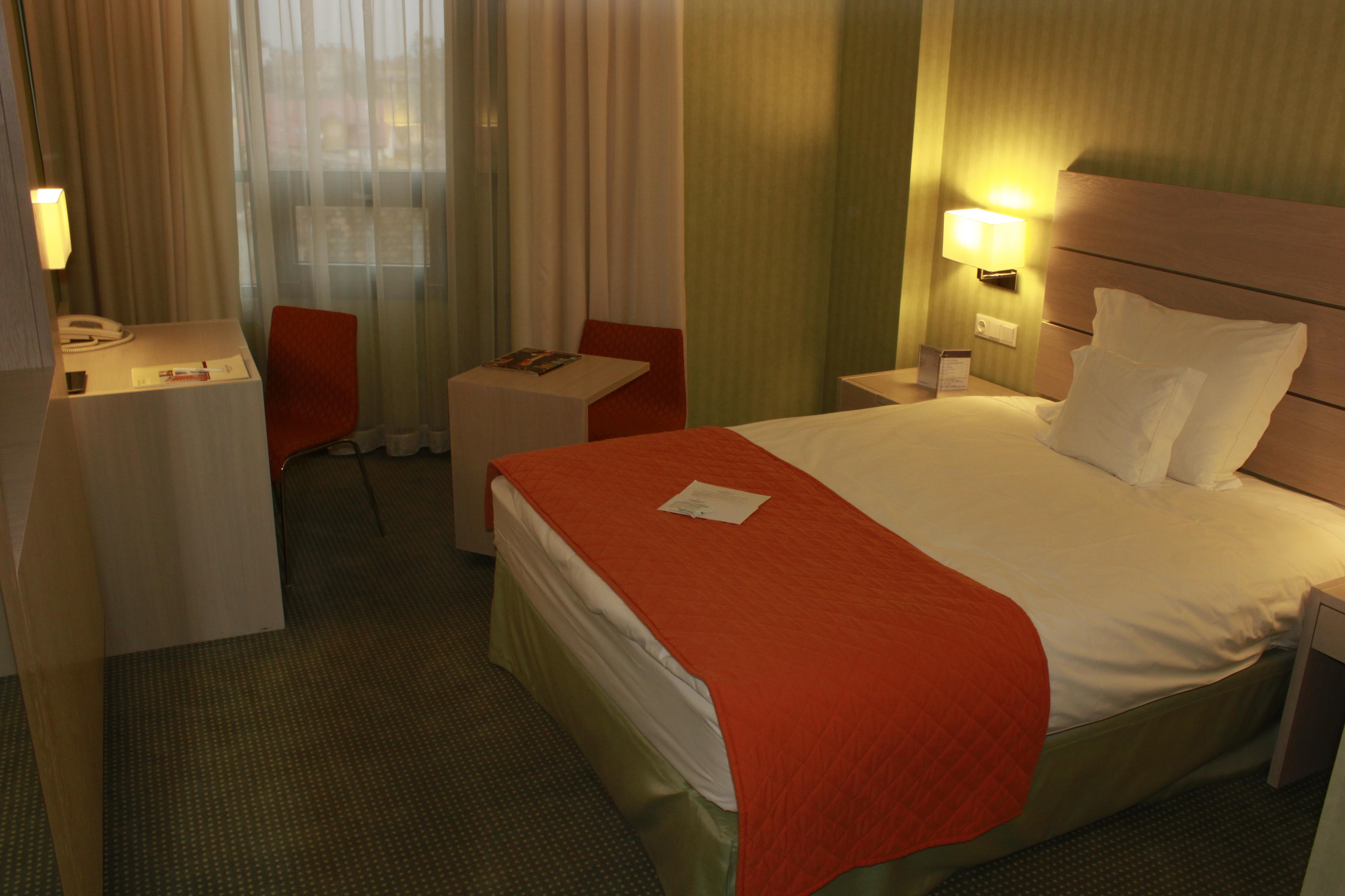 Hotel Golden Tulip Ana Tower Sibiu Bagian luar foto