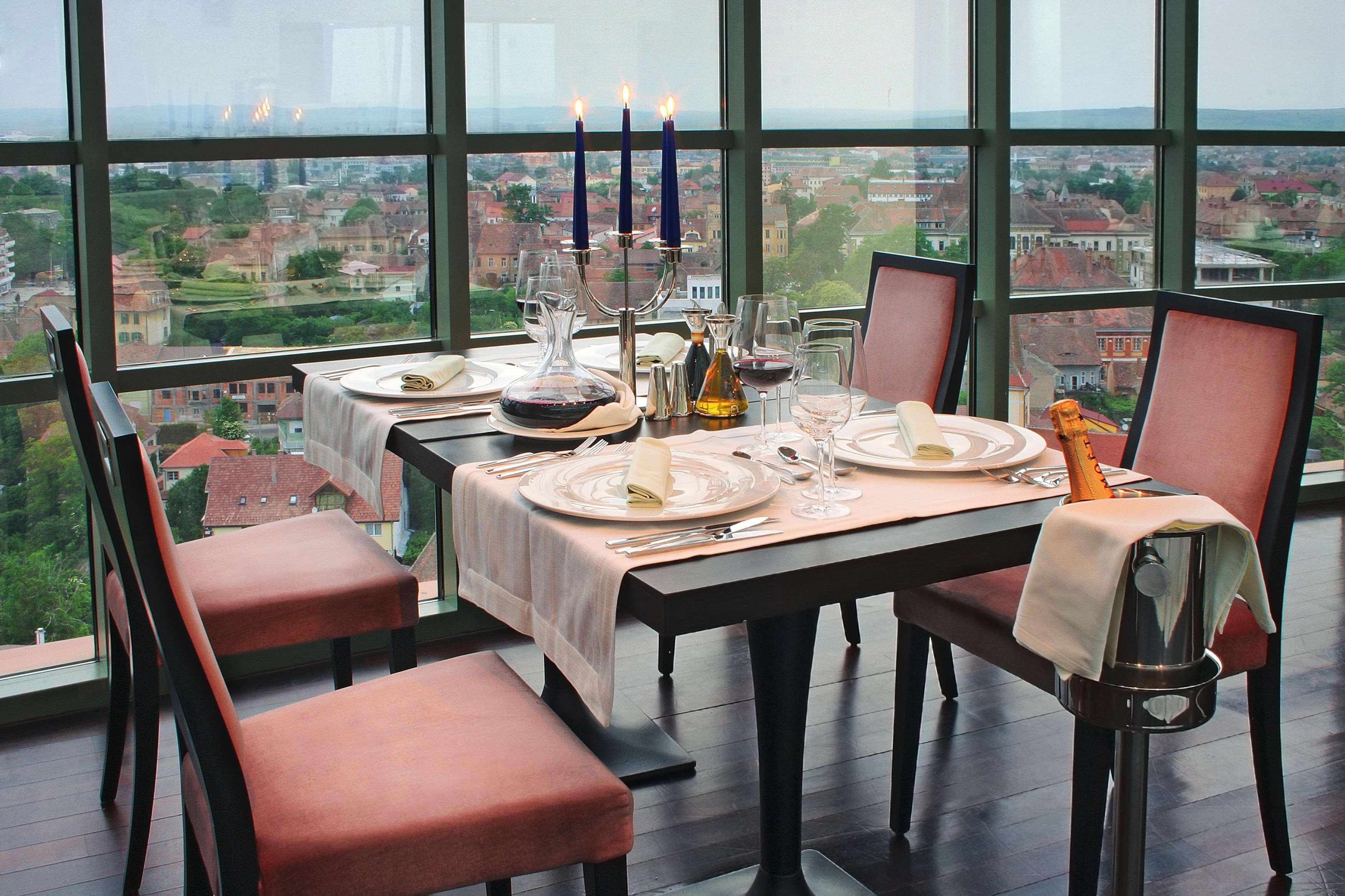 Hotel Golden Tulip Ana Tower Sibiu Bagian luar foto
