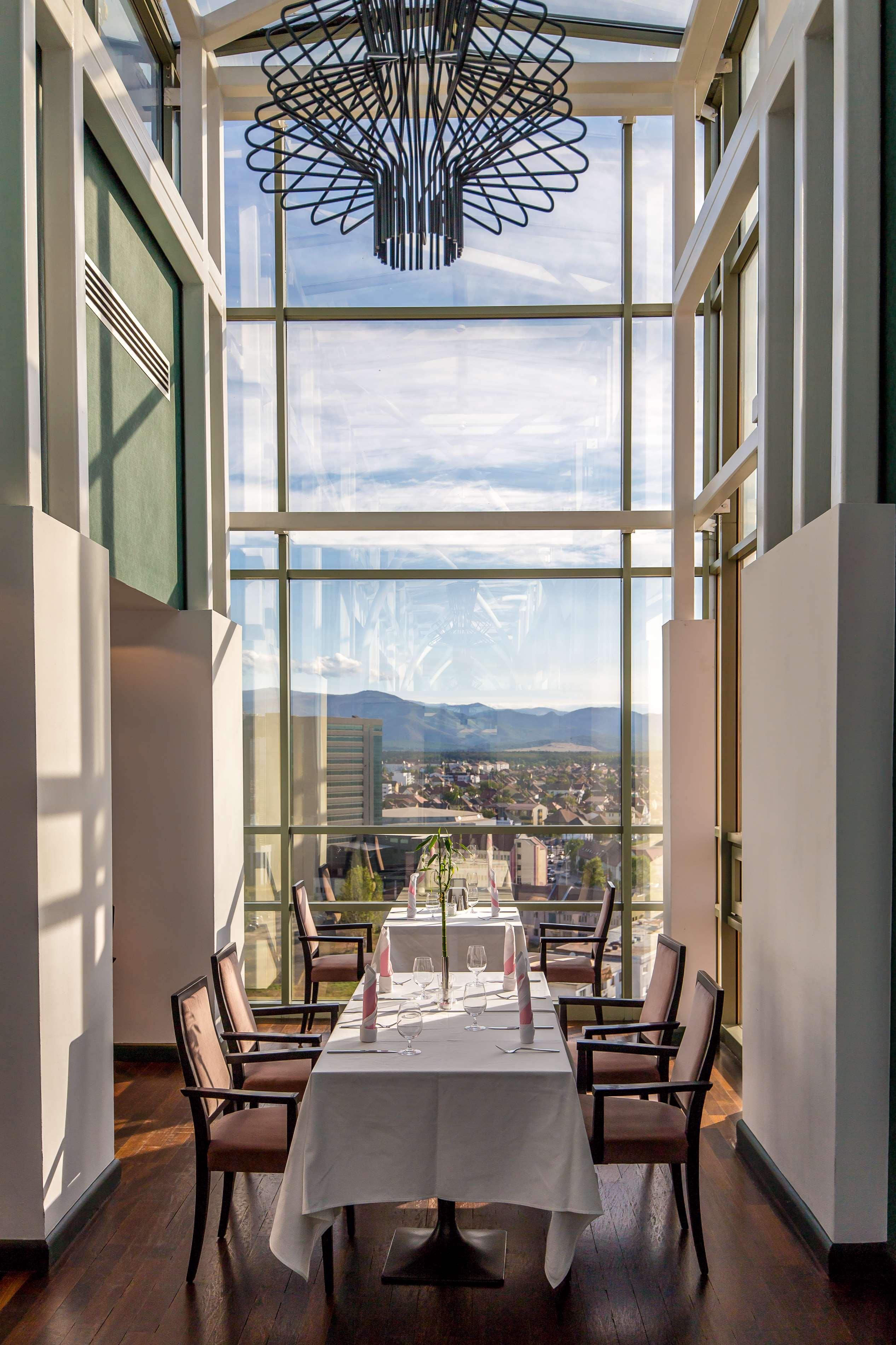 Hotel Golden Tulip Ana Tower Sibiu Bagian luar foto
