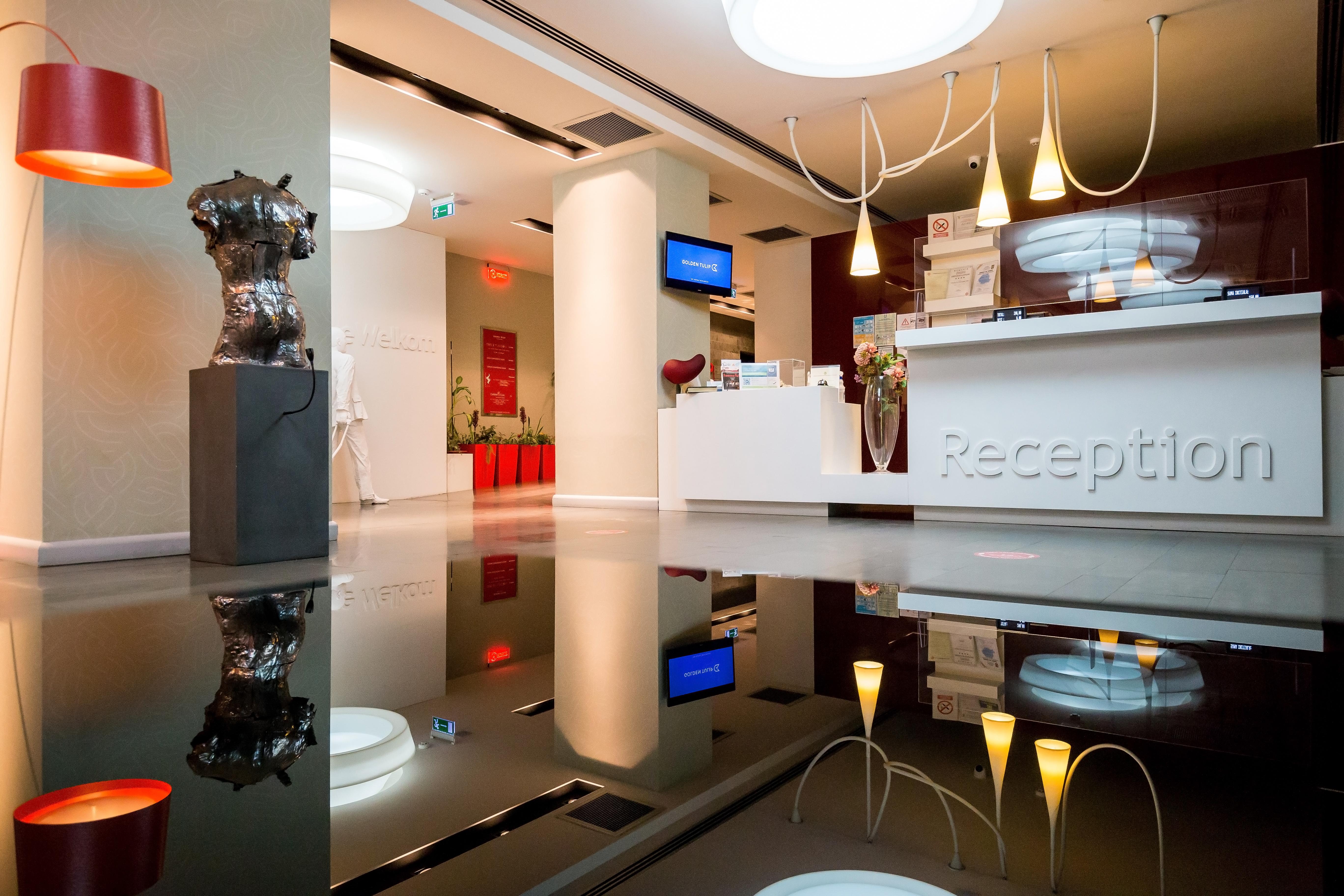 Hotel Golden Tulip Ana Tower Sibiu Bagian luar foto