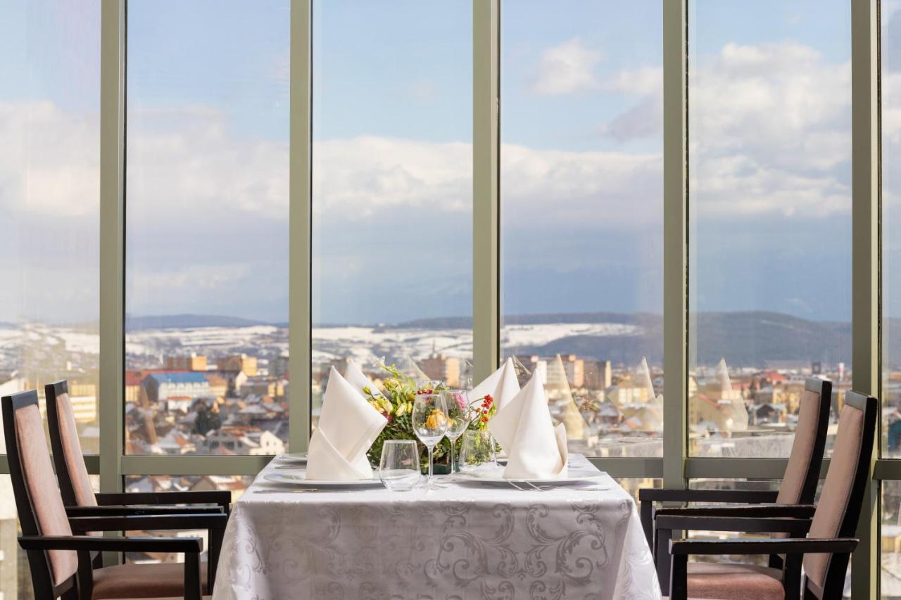 Hotel Golden Tulip Ana Tower Sibiu Bagian luar foto