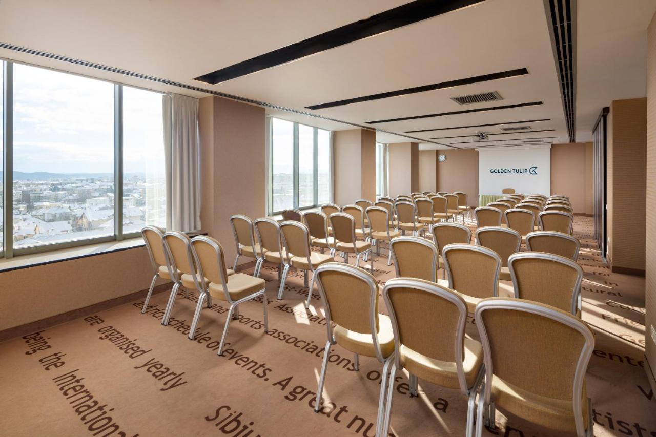 Hotel Golden Tulip Ana Tower Sibiu Bagian luar foto
